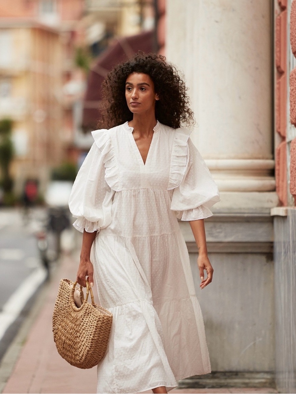 Indiska Free people White lace Maxi Dress with Ruffle ballon puff Shoulders M
